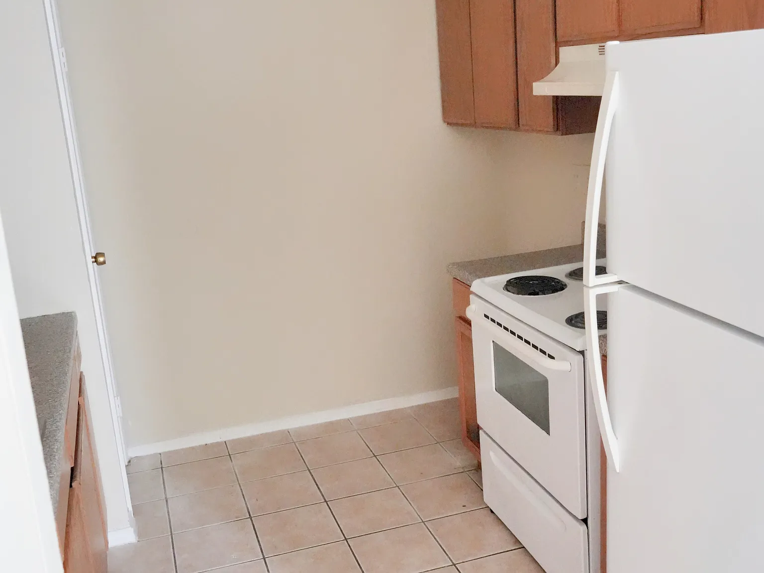 3 bed, 1200 sqft, $1,525 — Photo 3