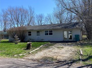 674 Emerald Vista Dr, Bourbon, MO 65441