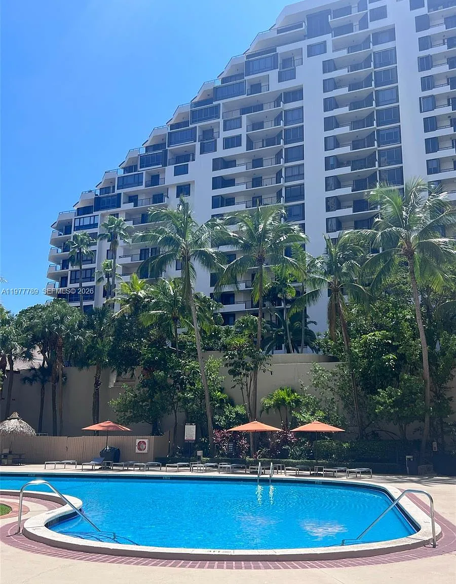 1 bed, 770 sqft, $2,600 — Photo 2