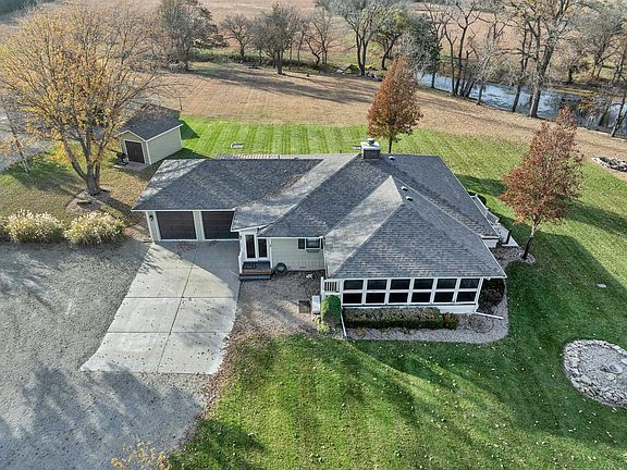 5th image of 1249 NW Tawakoni Rd