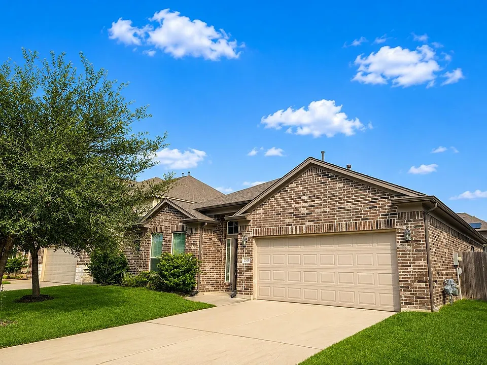 23818 Hawthorn Dale Ct
