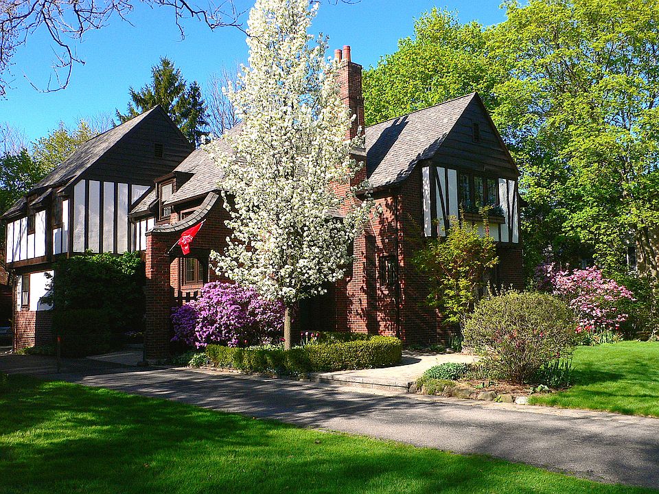 1st image of 1343 Buckingham Ave