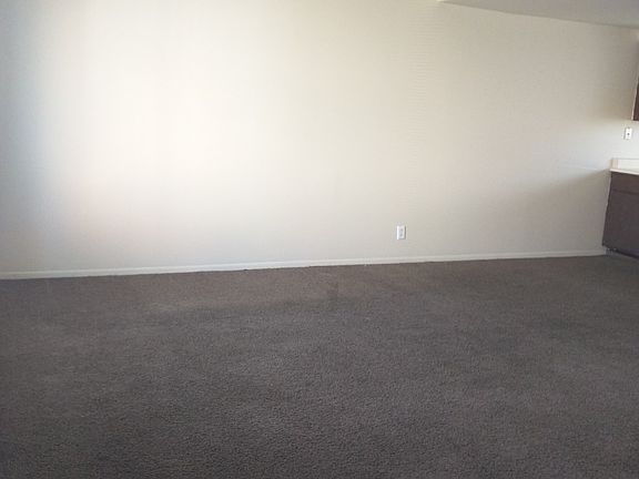 2nd image of 770 Burns St #D10