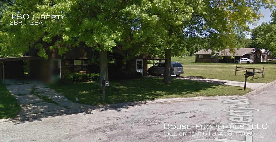 180 Liberty Dr photo 1