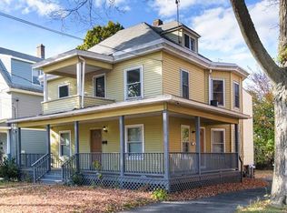 384 Park Rd, West Hartford, CT 06119