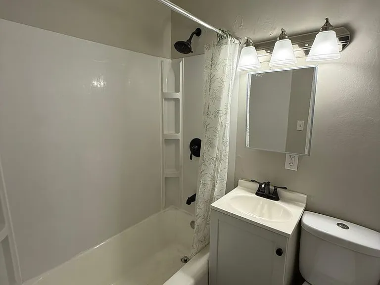 251 Maria Ave — Photo 5