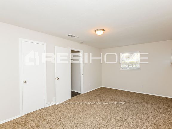 4th image of 252 Palomino Dr