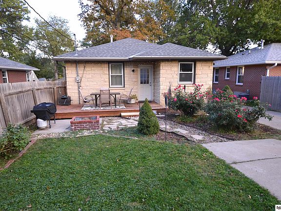4th image of 2211 S 36th St