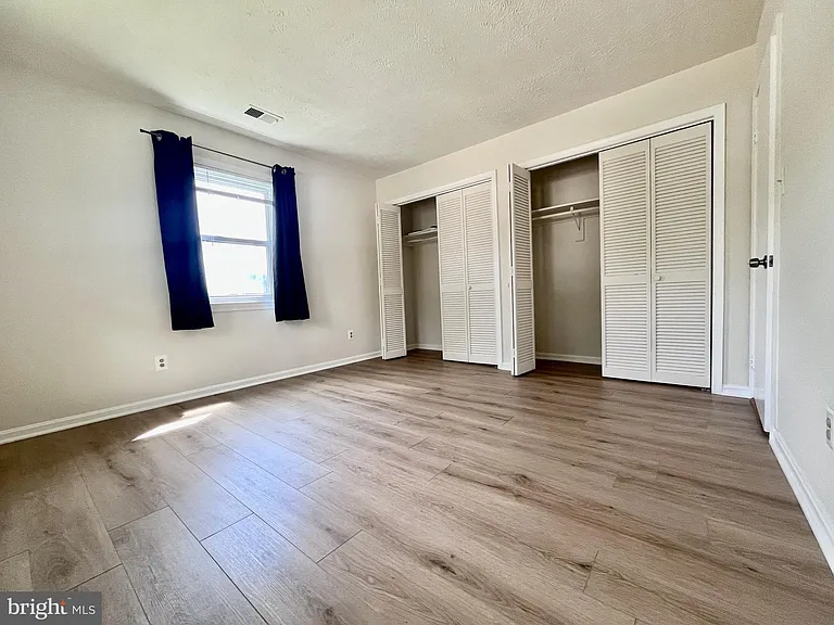 5350 Ravensworth Rd — Photo 61