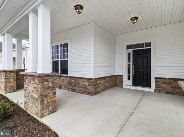 306 Heritage Shores Cir, Bridgeville, DE 19933