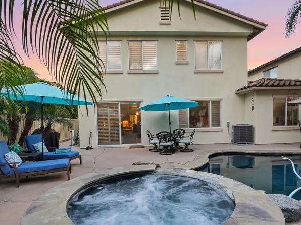 3693 Strata Dr, Carlsbad, CA 92010