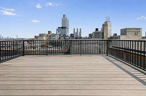 252 Mott St #24 Photo 1