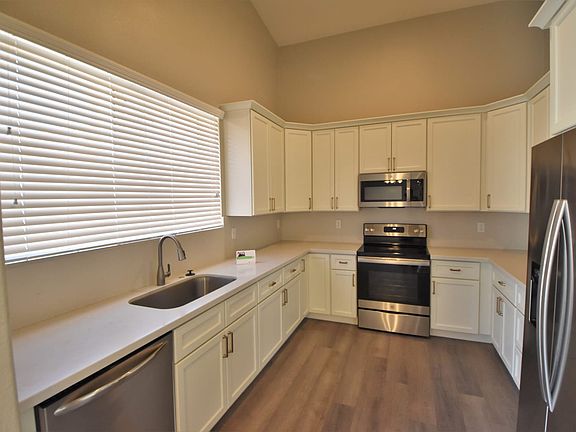 4th image of 3211 N 108th Ln