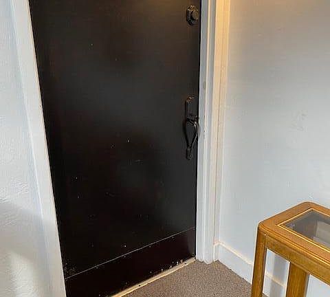 5th image of 9045 York Ln #15E