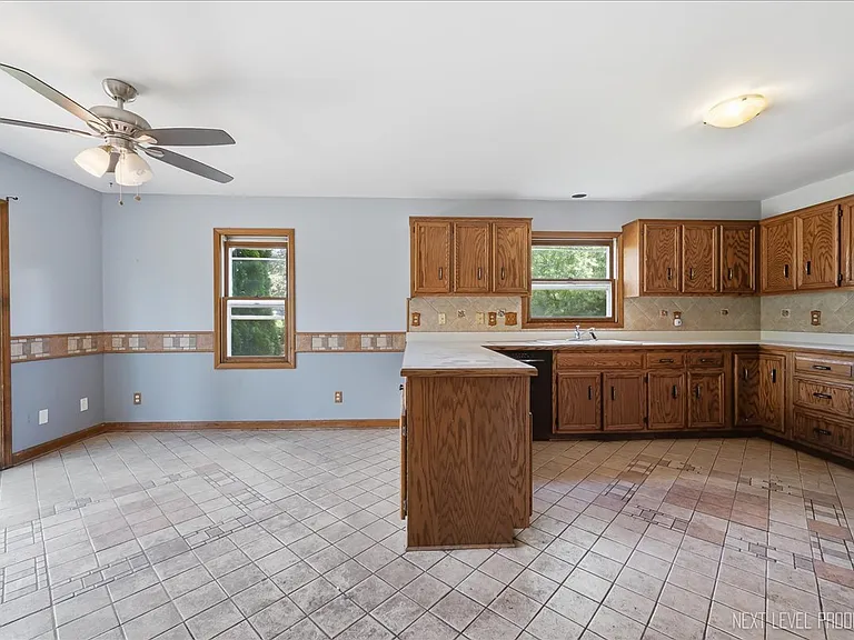 13 Saddlewood Ct — Photo 7