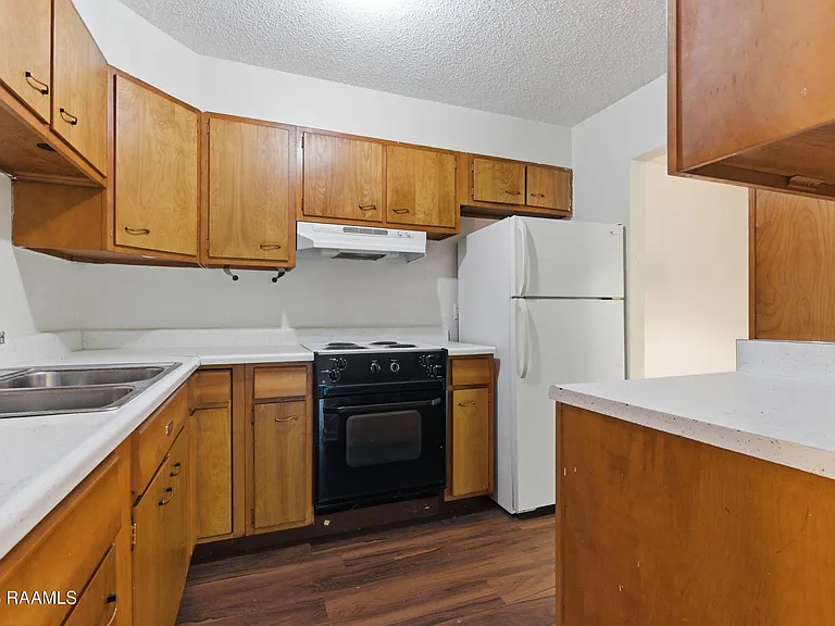 131 Butcher St #C — Photo 6