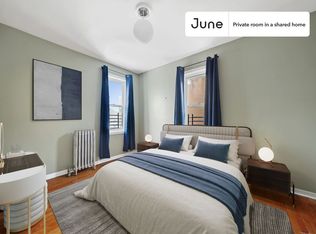 327 E 22nd St #8-C, Brooklyn, NY 11226