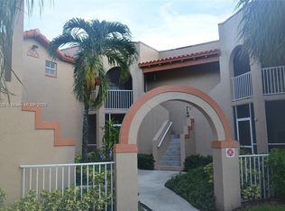 8710 SW 3rd St APT 202, Hollywood, FL 33025