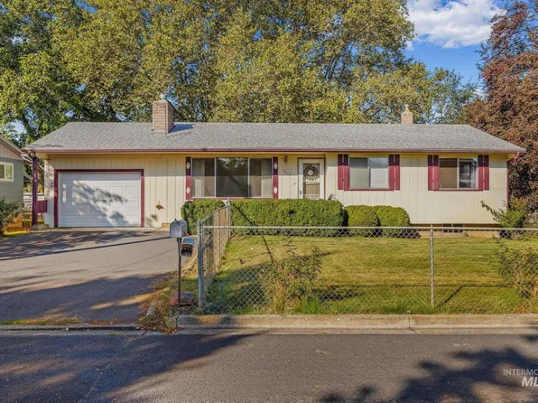 3224 8th St E, Lewiston, ID 83501