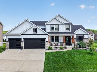 311 Wilmer Valley Dr, Wentzville, MO 63385