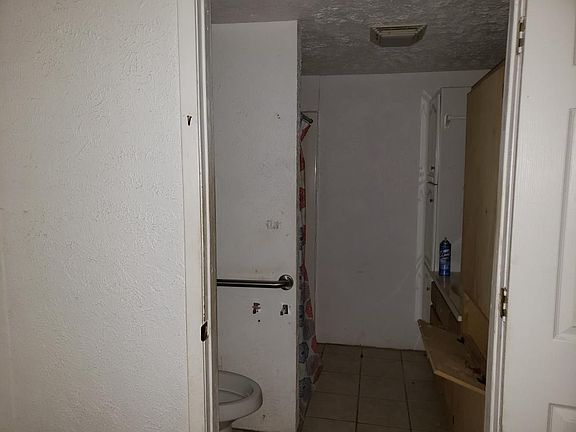 4th image of 5695 Espar St