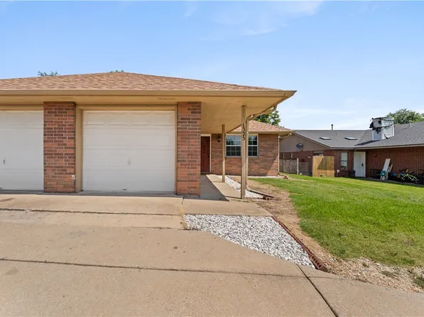 1325-1327 W New Hope Rd, Rogers, AR 72758