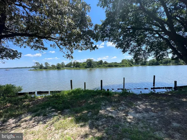 5719 Choptank Dr, East New Market, MD 21631