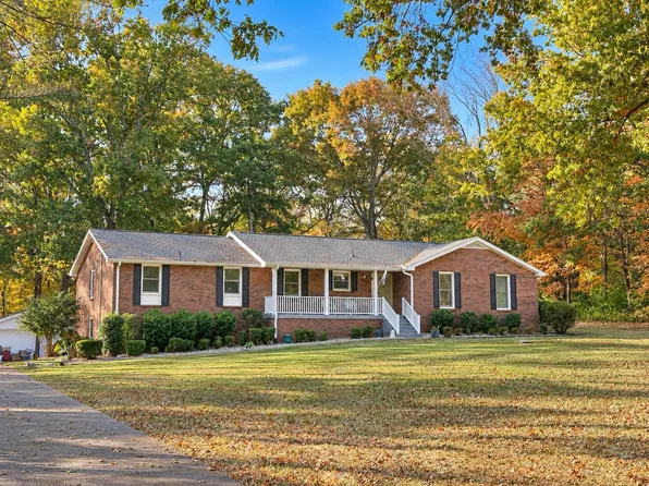8384 Merrymount Dr, Nashville, TN 37221