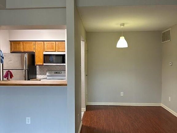 5th image of 2120 El Paseo St APT 620
