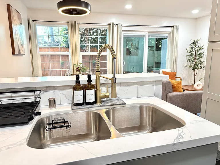 3229 S Sherbourne Dr — Photo 28