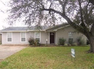 407 S 1st St, Nederland, TX 77627