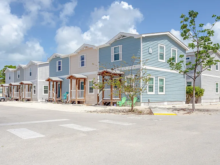 Keys Lake Villas — Photo 16