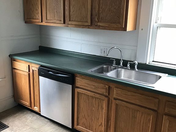 5th image of 239 Main St #1/2