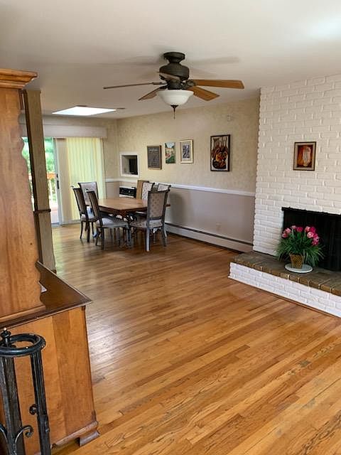 1st image of 712 Knollwood Dr