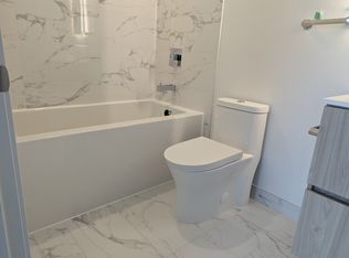 70 Mississauga Rd S, Mississauga, ON L5H2H3