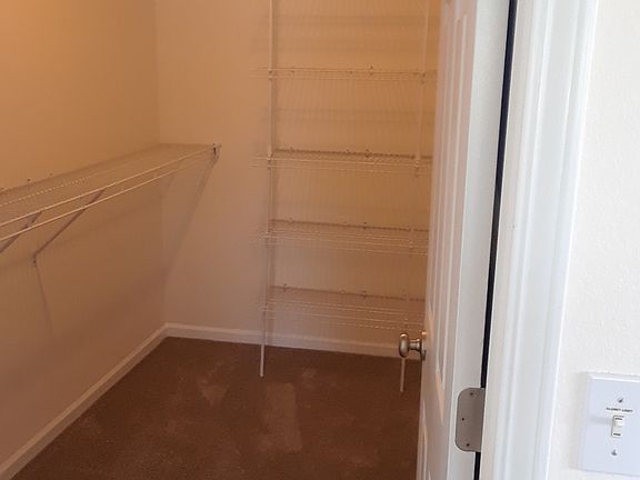 Master BDR Walk-in Closet