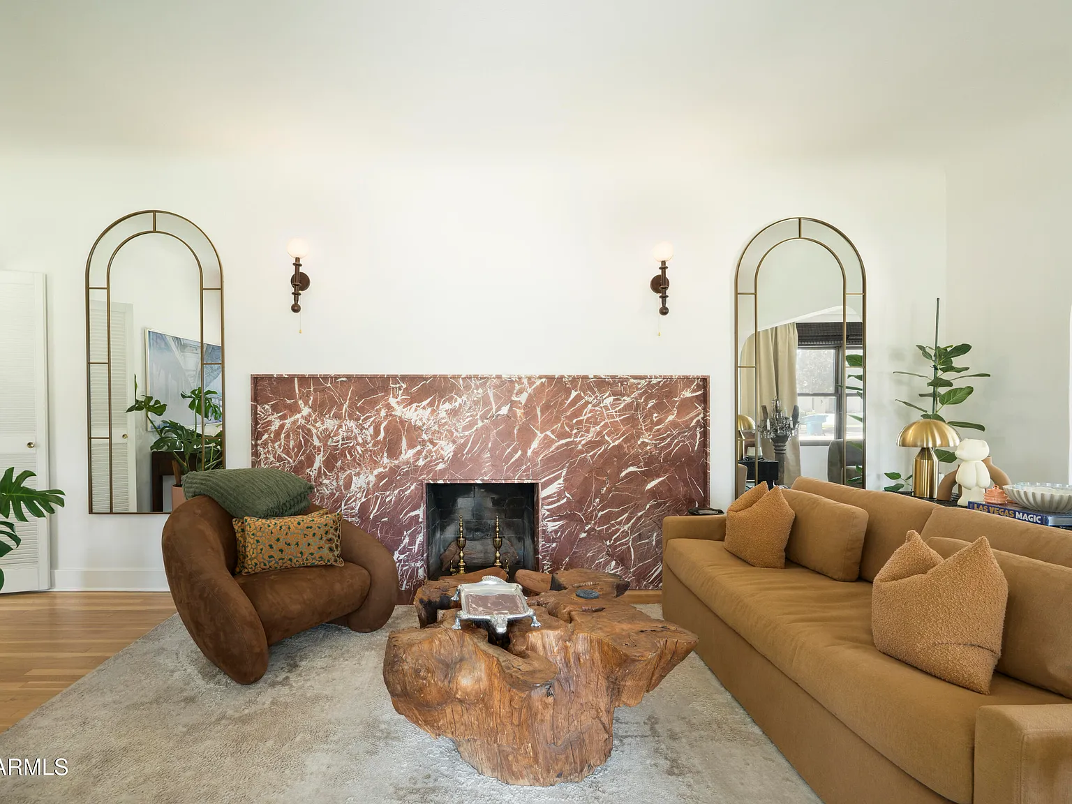 3 bed, 2.5 bath, 1325 sqft, $3,888 — Photo 3