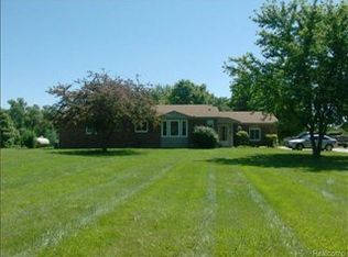 6348 Oak Grove Rd, Howell, MI 48855