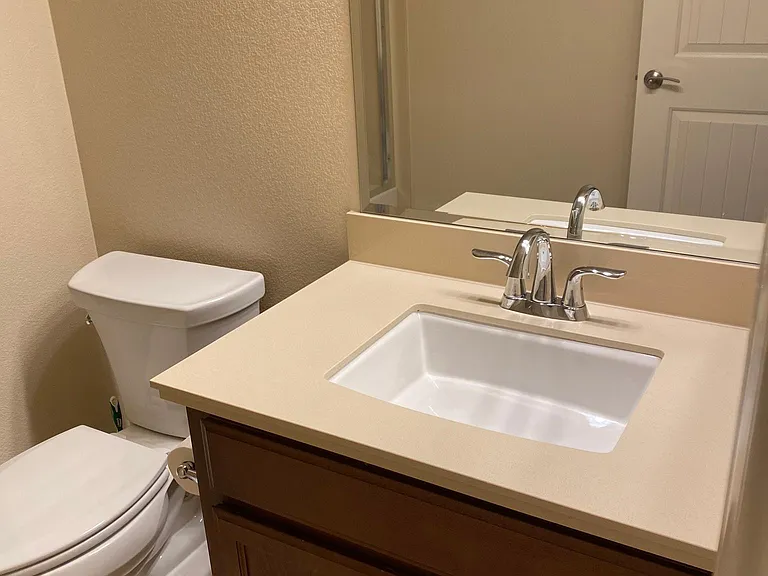 695 W Aquino Way — Photo 5
