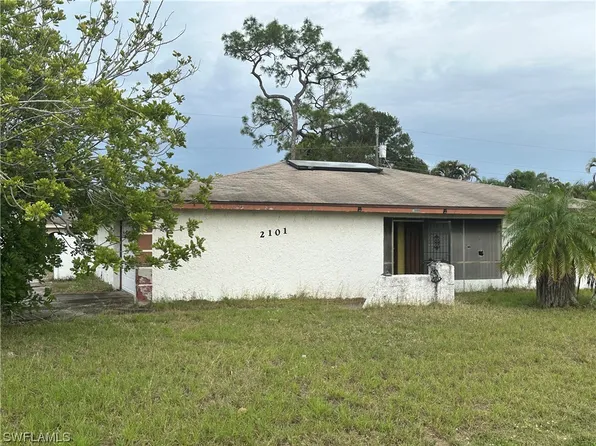 2101 Ephraim Ave, Fort Myers, FL 33907