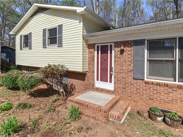 753 Stoney Ln, Statesville, NC 28625