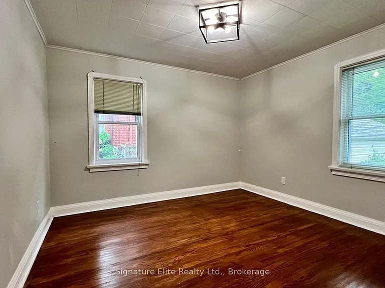 34 Ovida Ave #UPPER — Photo 15