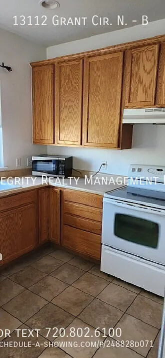Thorncreek Village condo 2 bedroom 2/5 bath for $2550.00 plus addition fees — Photo 4