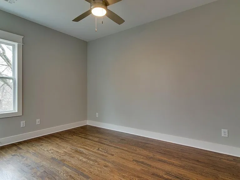 942B Strouse Ave #B — Photo 25