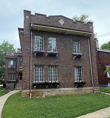 511 N Fess Ave #1 Photo 1