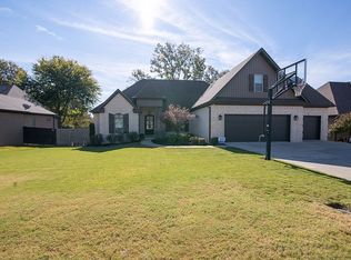 5242 Providence Cir, Jonesboro, AR 72404