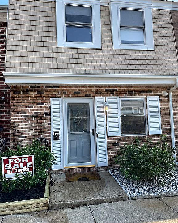 1st image of 932 Maryland Ave