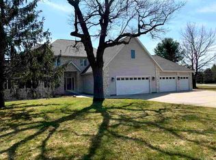 4111 Ridgeview Ln, Wisconsin Rapids, WI 54494