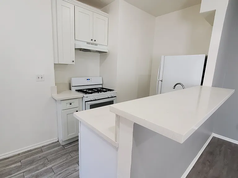 3020 Altura St #3 — Photo 5