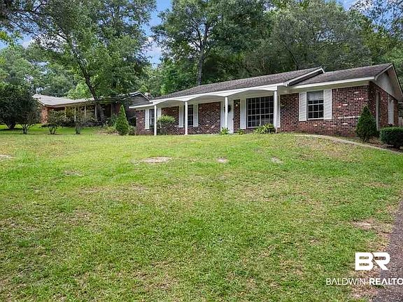 2nd image of 915 Caroline Ave